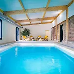L'escapade D'acquigny, Piscine, Foot Five, Salle De Sport, Babyfoot
