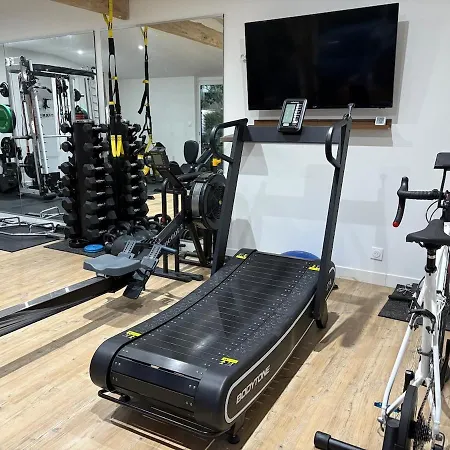 L'escapade D'acquigny, Piscine, Foot Five, Salle De Sport, Babyfoot * Acquigny