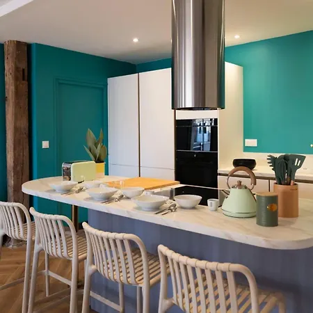 L'escapade D'acquigny, Piscine, Foot Five, Salle De Sport, Babyfoot