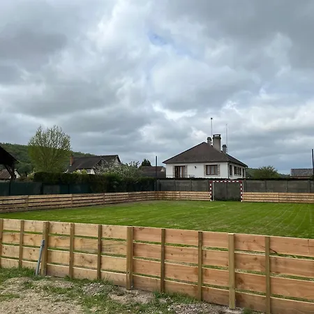 L'escapade D'acquigny, Piscine, Foot Five, Salle De Sport, Babyfoot *